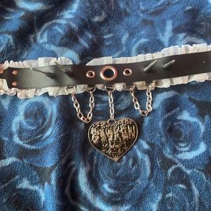 Dolls Kill choker